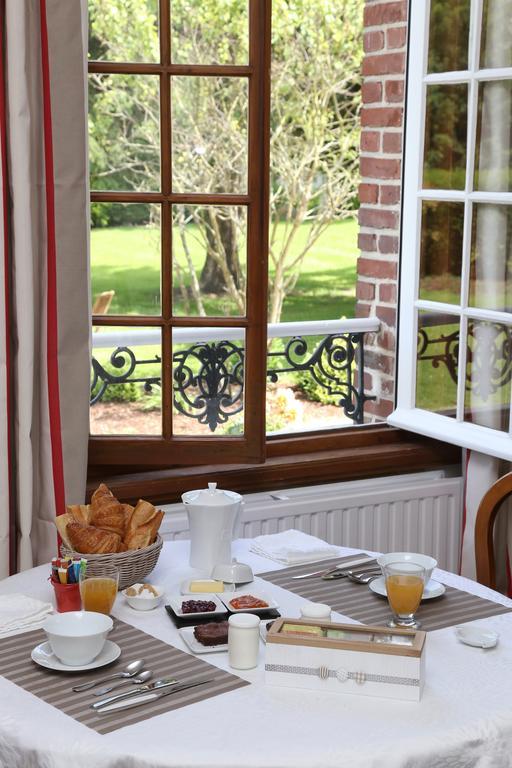 Saint-Martin-aux-Chartrains Manoir Le Mesnil B&B 외부 사진
