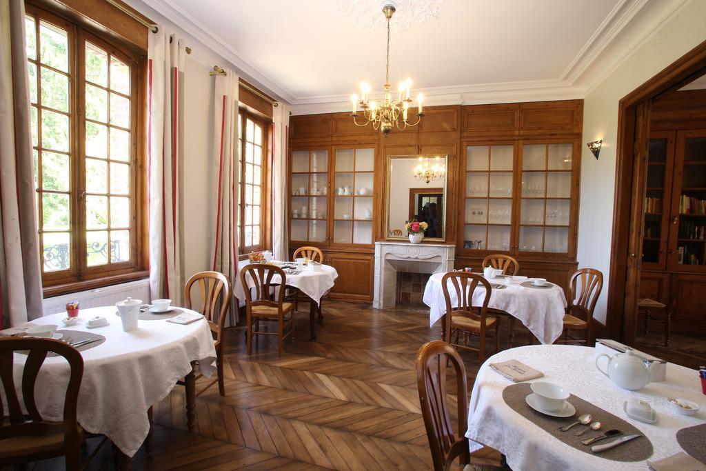 Saint-Martin-aux-Chartrains Manoir Le Mesnil B&B 외부 사진