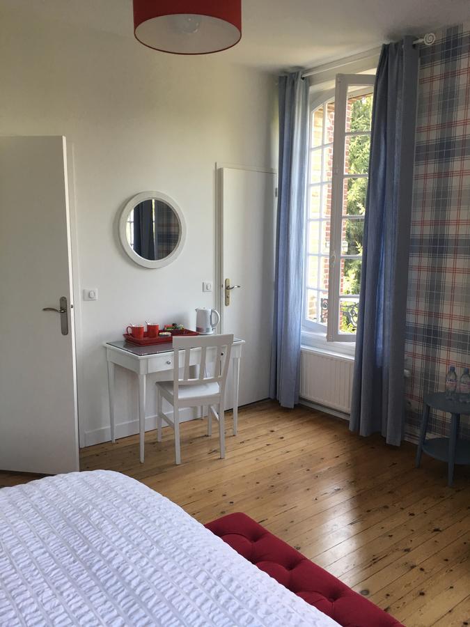 Saint-Martin-aux-Chartrains Manoir Le Mesnil B&B 외부 사진