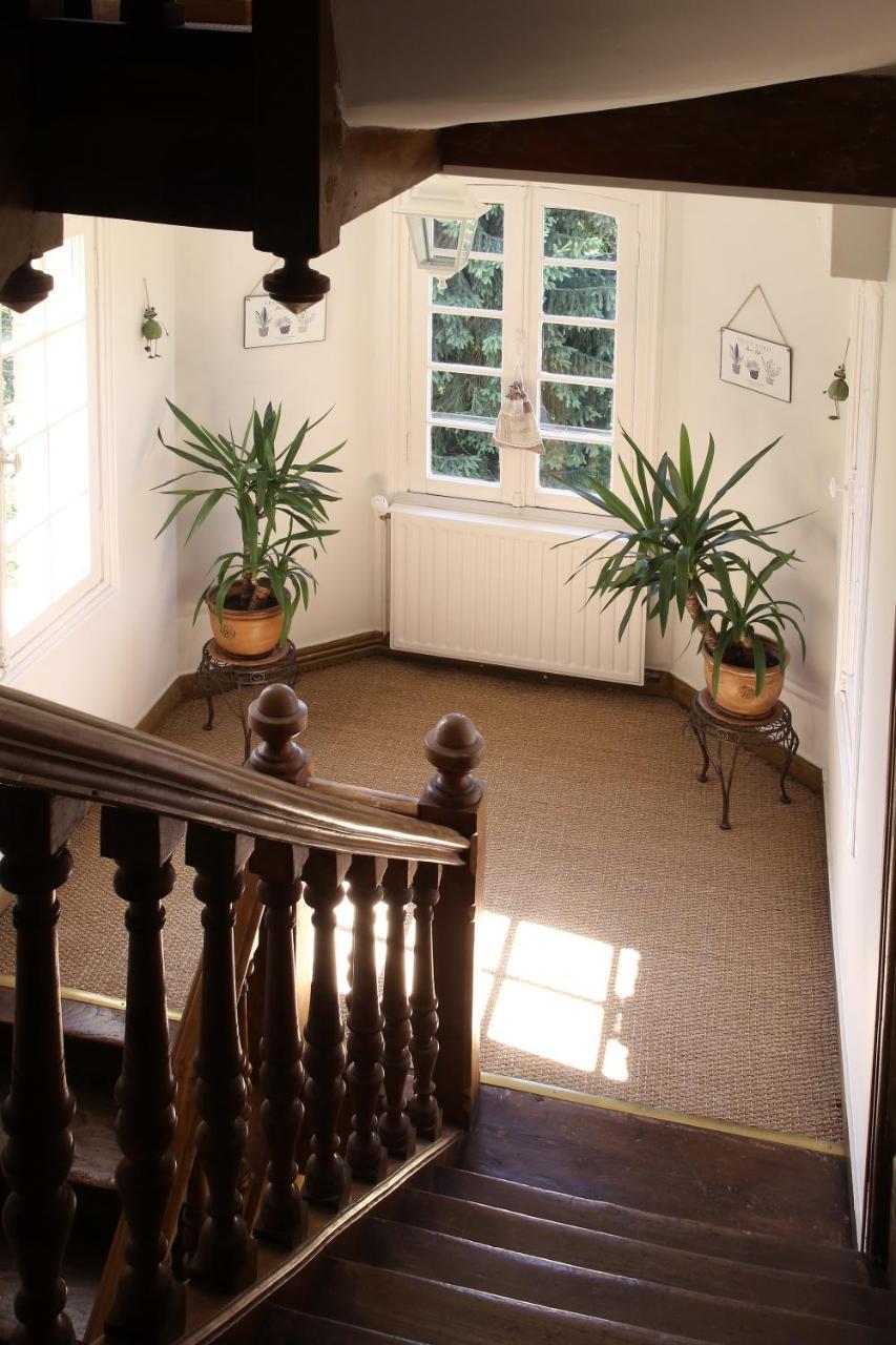 Saint-Martin-aux-Chartrains Manoir Le Mesnil B&B 외부 사진