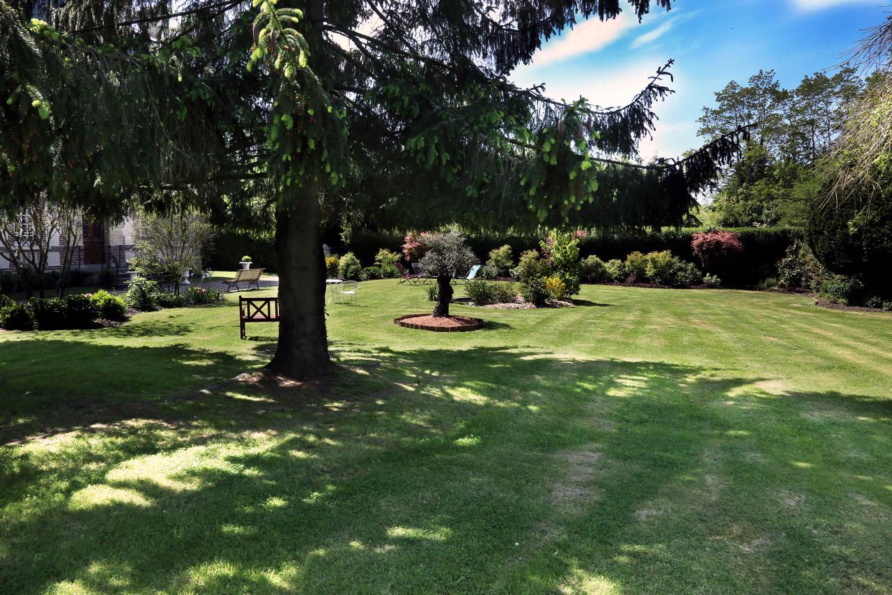 Saint-Martin-aux-Chartrains Manoir Le Mesnil B&B 외부 사진