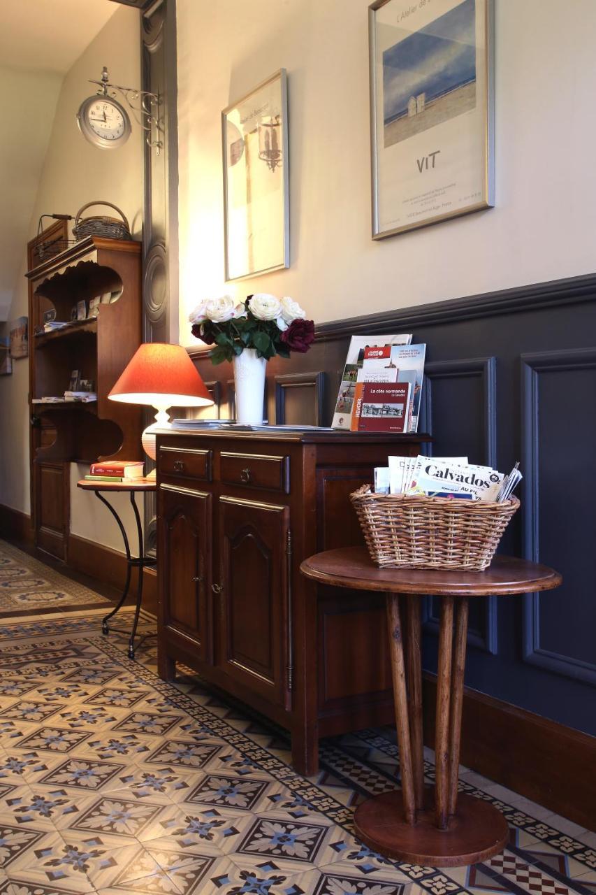 Saint-Martin-aux-Chartrains Manoir Le Mesnil B&B 외부 사진